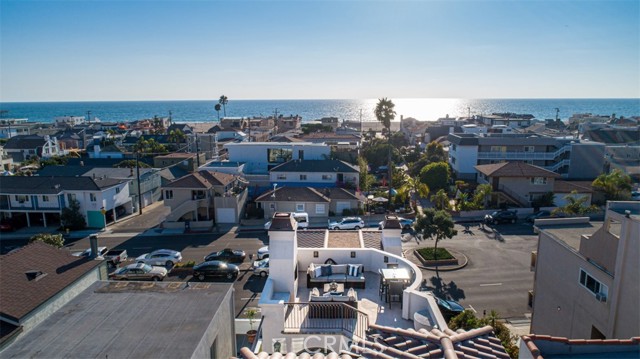 1744 Hermosa Avenue, Hermosa Beach, California 90254, 4 Bedrooms Bedrooms, ,2 BathroomsBathrooms,Residential,Sold,Hermosa,SB21053900