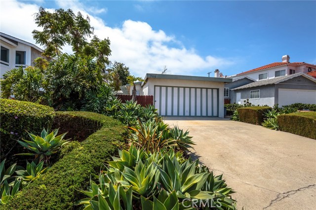 705 Paulina Avenue, Redondo Beach, California 90277, 3 Bedrooms Bedrooms, ,2 BathroomsBathrooms,Residential,Sold,Paulina,SB17205308