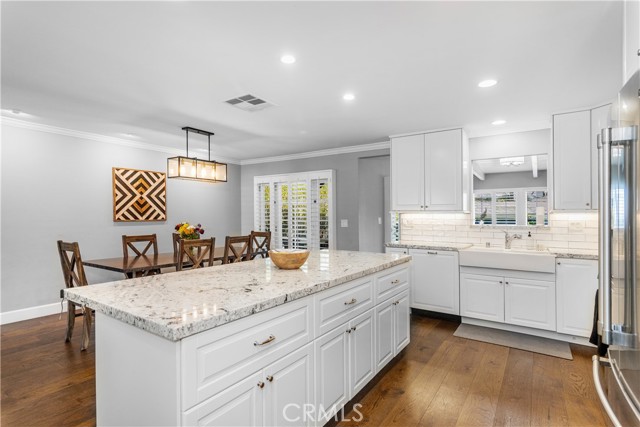 826 Knob Hill Avenue, Redondo Beach, California 90277, 4 Bedrooms Bedrooms, ,2 BathroomsBathrooms,Residential,Sold,Knob Hill,SB21084107
