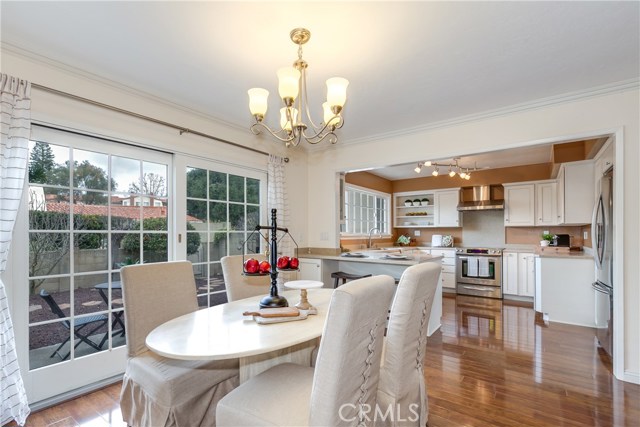 23 Via Granada, Rolling Hills Estates, California 90274, 3 Bedrooms Bedrooms, ,3 BathroomsBathrooms,Residential,Sold,Via Granada,TR21006057