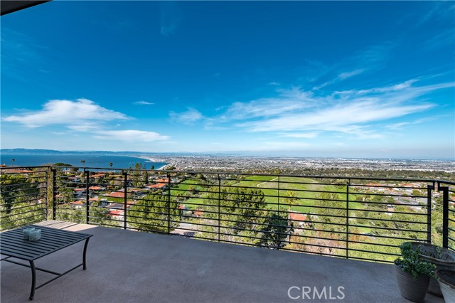 6061 Woodfern Drive, Rancho Palos Verdes, California 90275, 6 Bedrooms Bedrooms, ,4 BathroomsBathrooms,Residential,Sold,Woodfern,SB19042575