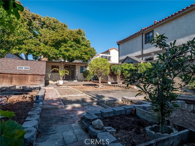 117 Helberta Avenue, Redondo Beach, California 90277, ,Residential Income,Sold,Helberta,SB20097528