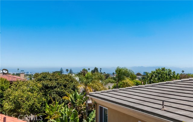 The view from the 3rd level - imagine how it looks on a clear day! There are also views looking south towards Palos Verdes from inside.