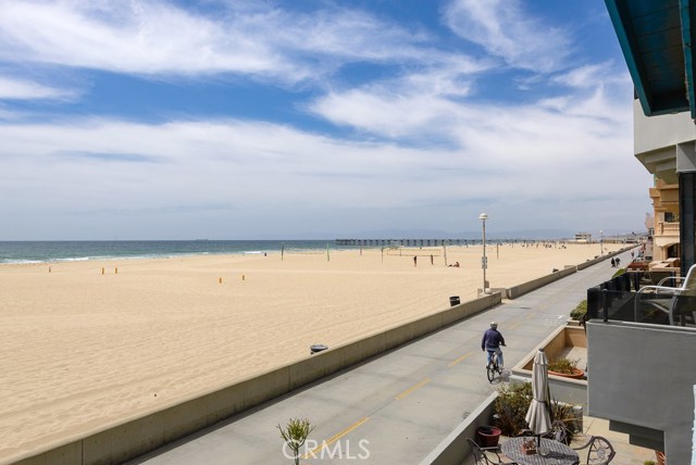 528 The Strand, Hermosa Beach, California 90254, ,Residential Income,Sold,The Strand,SB17157905