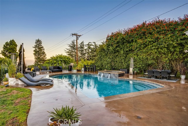 11 Outrider Road, Rolling Hills, California 90274, 4 Bedrooms Bedrooms, ,3 BathroomsBathrooms,Residential,Sold,Outrider,PV20235283