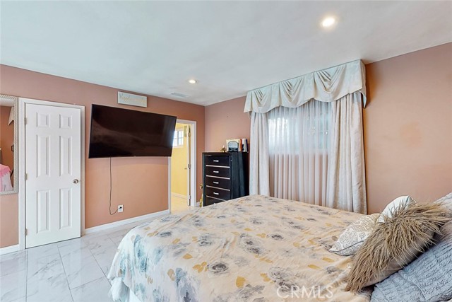 3 Bed Home for Sale in Compton, California