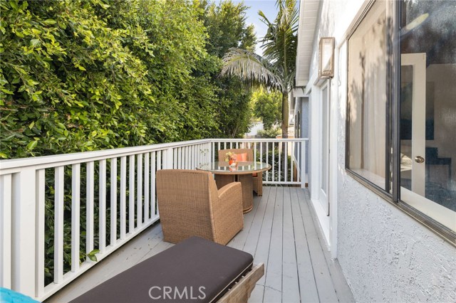 1107 Stanford Avenue, Redondo Beach, California 90278, 3 Bedrooms Bedrooms, ,2 BathroomsBathrooms,Residential,Sold,Stanford,SB20120102