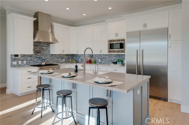 111 Vista Del Mar, Redondo Beach, California 90277, 3 Bedrooms Bedrooms, ,2 BathroomsBathrooms,Residential,Sold,Vista Del Mar,SB20122409