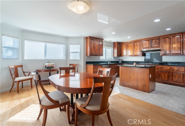 Kitchen - Dining Area