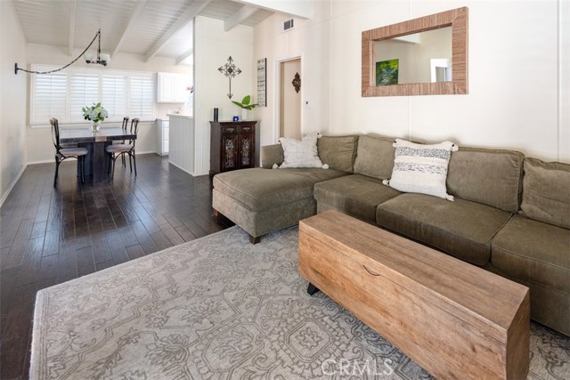 2105 Walnut Avenue, Manhattan Beach, California 90266, 4 Bedrooms Bedrooms, ,2 BathroomsBathrooms,Residential,Sold,Walnut,SB19018685