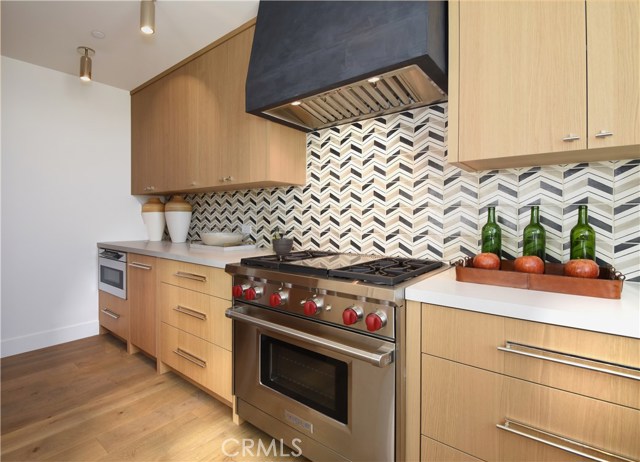 222 1st Place, Manhattan Beach, California 90266, 3 Bedrooms Bedrooms, ,3 BathroomsBathrooms,Residential,Sold,1st,SB19222616