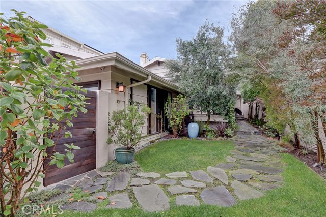 1212 Elm Avenue, Manhattan Beach, California 90266, 3 Bedrooms Bedrooms, ,2 BathroomsBathrooms,Residential,Sold,Elm,SB19051090