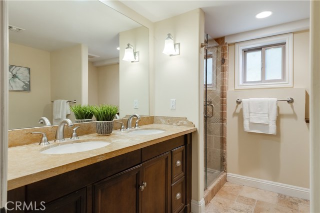 1605 Via Montemar, Palos Verdes Estates, California 90274, 4 Bedrooms Bedrooms, ,4 BathroomsBathrooms,Residential,Sold,Via Montemar,PV19256207
