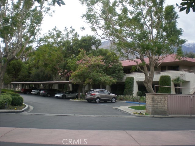 701 N Los Felices Cir W #L211, Palm Springs, CA 92