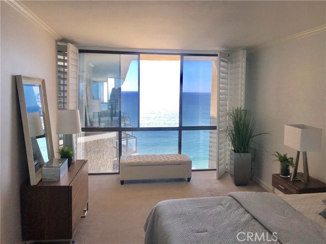 531 Esplanade, Redondo Beach, California 90277, 2 Bedrooms Bedrooms, ,3 BathroomsBathrooms,Residential,Sold,Esplanade,SB19000040