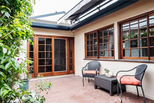 558 Rosecrans Avenue, Manhattan Beach, California 90266, 3 Bedrooms Bedrooms, ,3 BathroomsBathrooms,Residential,Sold,Rosecrans,SB20105712