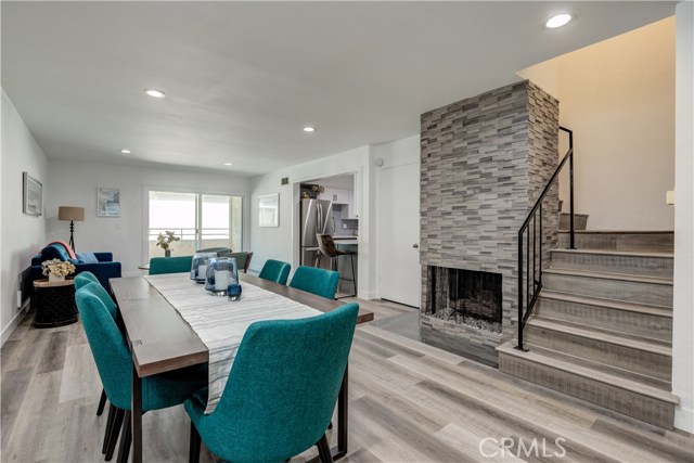 1320 12th Street, Manhattan Beach, California 90266, 2 Bedrooms Bedrooms, ,2 BathroomsBathrooms,Residential,Sold,12th,SB20186384