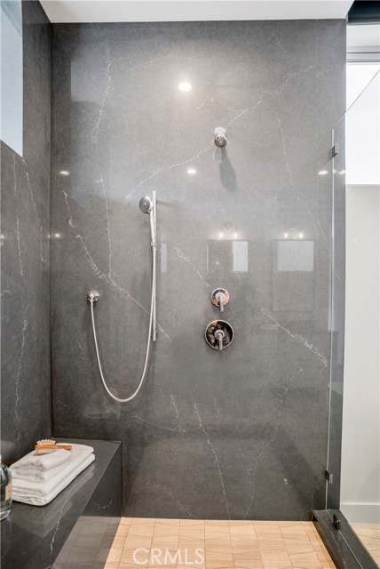 221 1st Street, Manhattan Beach, California 90266, 3 Bedrooms Bedrooms, ,3 BathroomsBathrooms,Residential,Sold,1st,SB19034815