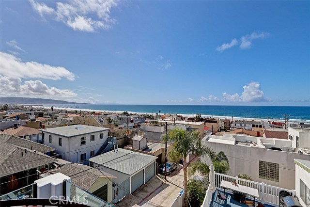 300 28th Street, Hermosa Beach, California 90254, 4 Bedrooms Bedrooms, ,4 BathroomsBathrooms,Residential,Sold,28th,SB18066666