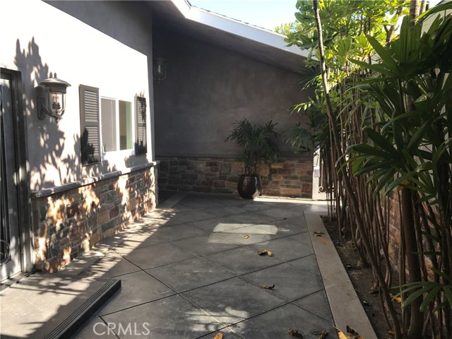 28702 LOMO Drive, Rancho Palos Verdes, California 90275, 3 Bedrooms Bedrooms, ,2 BathroomsBathrooms,Residential,Sold,LOMO,SB17114026