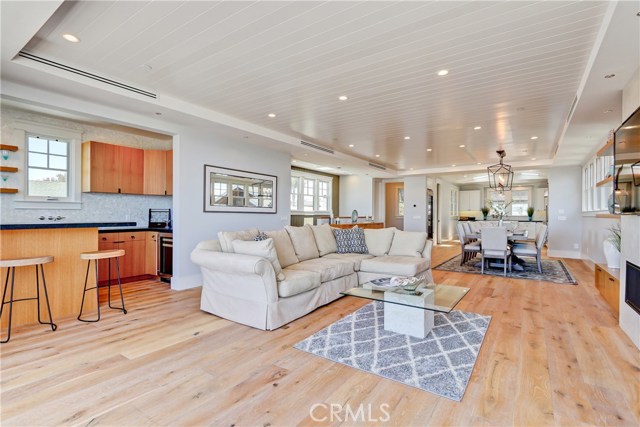 1955 Monterey Boulevard, Hermosa Beach, California 90254, 4 Bedrooms Bedrooms, ,2 BathroomsBathrooms,Residential,Sold,Monterey,SB18111119