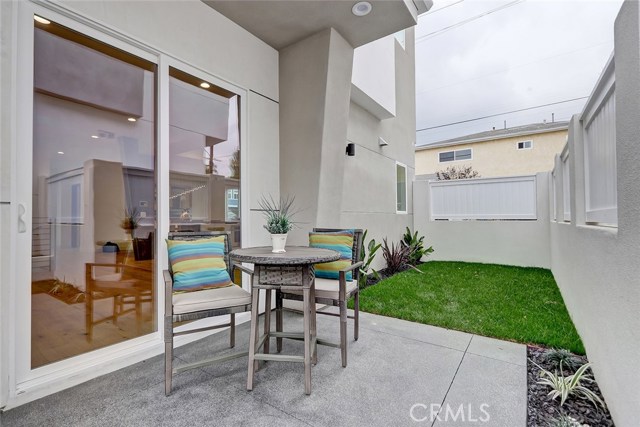 2022 Harriman Lane, Redondo Beach, California 90278, 5 Bedrooms Bedrooms, ,4 BathroomsBathrooms,Residential,Sold,Harriman,SB19005375