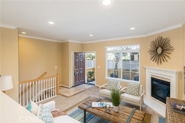 317 Garnet Street, Redondo Beach, California 90277, 4 Bedrooms Bedrooms, ,2 BathroomsBathrooms,Residential,Sold,Garnet,SB20020819