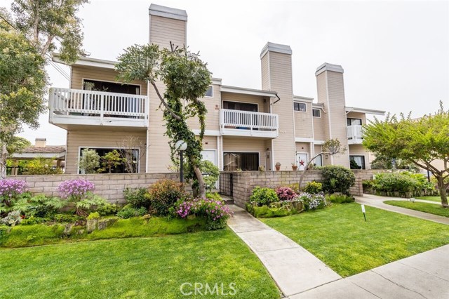 1916 Rockefeller Lane, Redondo Beach, California 90278, 3 Bedrooms Bedrooms, ,2 BathroomsBathrooms,Residential,Sold,Rockefeller,SB18073462