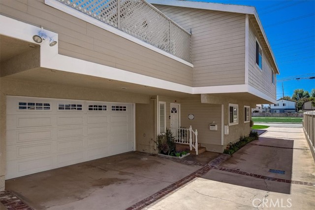 2513 Rockefeller Lane, Redondo Beach, California 90278, 3 Bedrooms Bedrooms, ,3 BathroomsBathrooms,Residential,Sold,Rockefeller,SB21123777