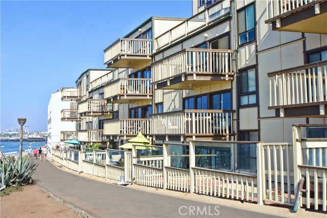 625 Esplanade, Redondo Beach, California 90277, 1 Bedroom Bedrooms, ,1 BathroomBathrooms,Residential,Sold,Esplanade,SB19239624