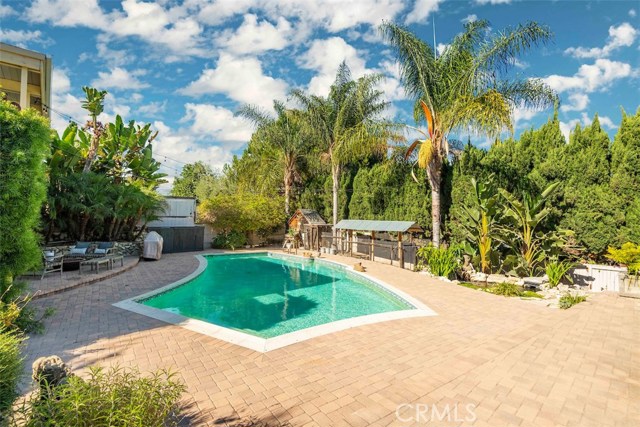 17 Seahurst Road, Rolling Hills Estates, California 90274, 5 Bedrooms Bedrooms, ,5 BathroomsBathrooms,Residential,Sold,Seahurst,PV20141601