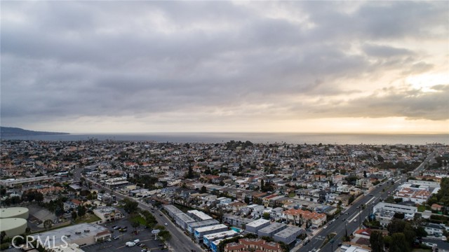1904 Mathews Ave, Redondo Beach, California 90278, 5 Bedrooms Bedrooms, ,5 BathroomsBathrooms,Residential,Sold,Mathews Ave,PV21055128