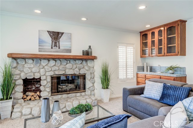 513 Camino Real, Redondo Beach, California 90277, 5 Bedrooms Bedrooms, ,2 BathroomsBathrooms,Residential,Sold,Camino Real,SB20152280