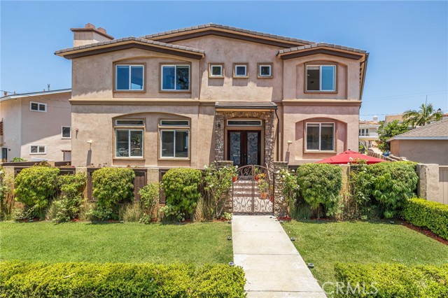 205 Irena Avenue, Redondo Beach, California 90277, 5 Bedrooms Bedrooms, ,3 BathroomsBathrooms,Residential,Sold,Irena,SB21116995