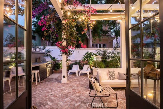 724 29th Street, Manhattan Beach, California 90266, 4 Bedrooms Bedrooms, ,3 BathroomsBathrooms,Residential,Sold,29th,SB19279046