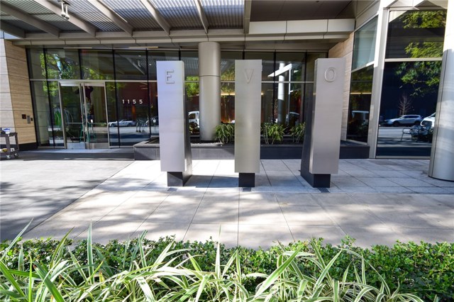 Photo of 1155 S Grand Avenue #606, Los Angeles, CA 90015