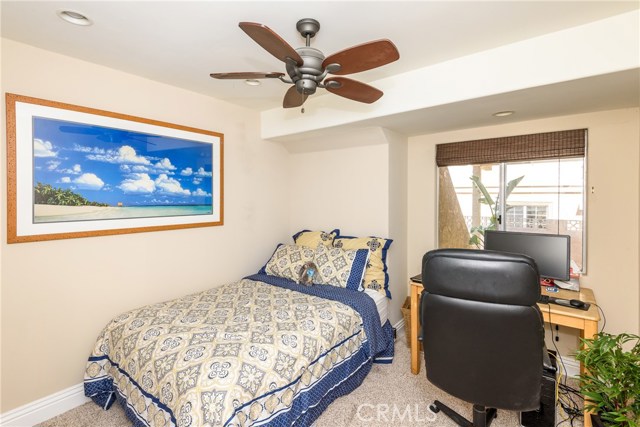 1924 Graham Avenue, Redondo Beach, California 90278, 3 Bedrooms Bedrooms, ,1 BathroomBathrooms,Residential,Sold,Graham,SB17196413