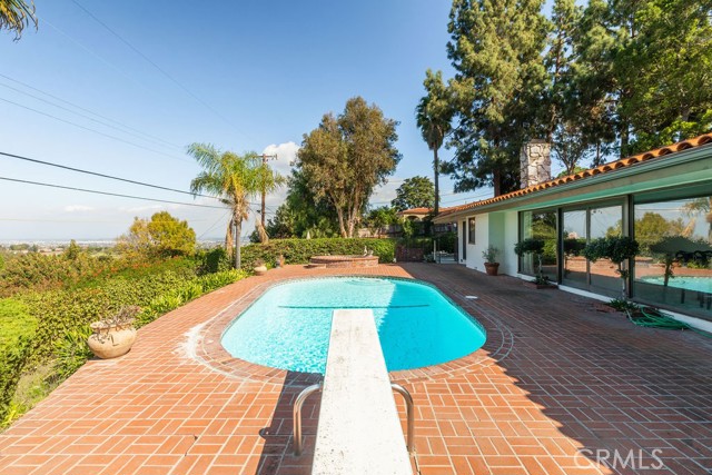 14 Harbor Sight Drive, Rolling Hills Estates, California 90274, 5 Bedrooms Bedrooms, ,4 BathroomsBathrooms,Residential,Sold,Harbor Sight,SB21149207