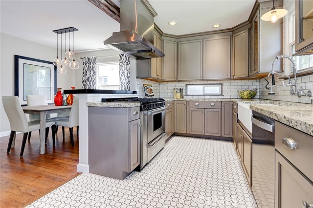 2613 Spreckels Lane, Redondo Beach, California 90278, 2 Bedrooms Bedrooms, ,2 BathroomsBathrooms,Residential,Sold,Spreckels,SB19175315