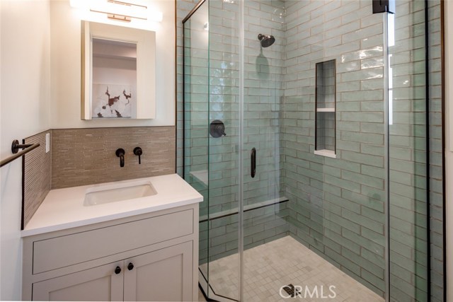 1919 Gates Avenue, Redondo Beach, California 90278, 4 Bedrooms Bedrooms, ,3 BathroomsBathrooms,Residential,Sold,Gates,SB20216794