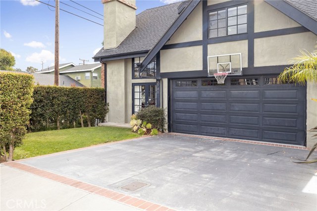 2701 Maple Avenue, Manhattan Beach, California 90266, 4 Bedrooms Bedrooms, ,3 BathroomsBathrooms,Residential,Sold,Maple,SB20115116