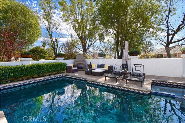 39 Country Meadow Road, Rolling Hills Estates, California 90274, 4 Bedrooms Bedrooms, ,3 BathroomsBathrooms,Residential,Sold,Country Meadow,PV20034828