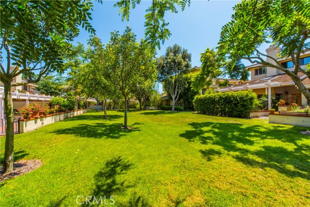 17 Cordoba Court, Manhattan Beach, California 90266, 2 Bedrooms Bedrooms, ,2 BathroomsBathrooms,Residential,Sold,Cordoba,SB20216543