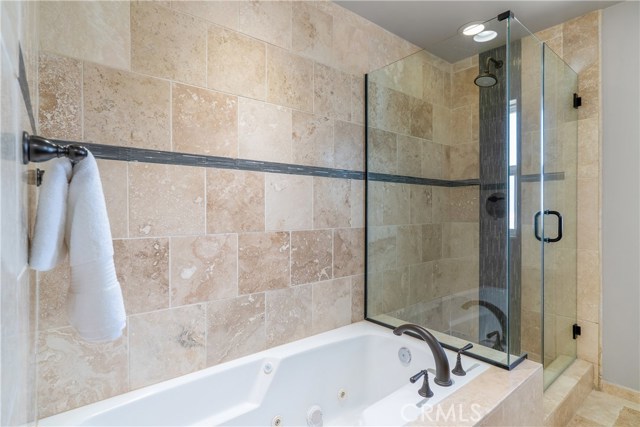 214 10th Street, Hermosa Beach, California 90254, 3 Bedrooms Bedrooms, ,3 BathroomsBathrooms,Residential,Sold,10th,SB18167893