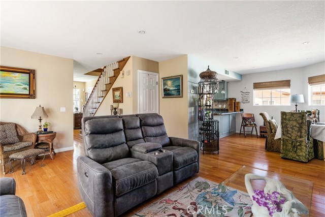 2113 Pullman Lane, Redondo Beach, California 90278, 3 Bedrooms Bedrooms, ,3 BathroomsBathrooms,Residential,Sold,Pullman,SB21045078