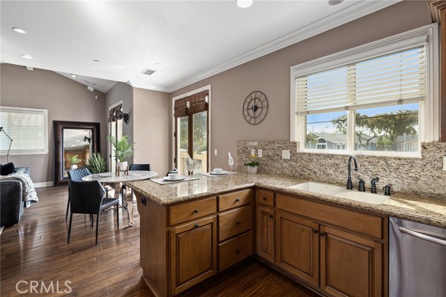 2421 Grant Avenue, Redondo Beach, California 90278, 3 Bedrooms Bedrooms, ,2 BathroomsBathrooms,Residential,Sold,Grant,SB20193280