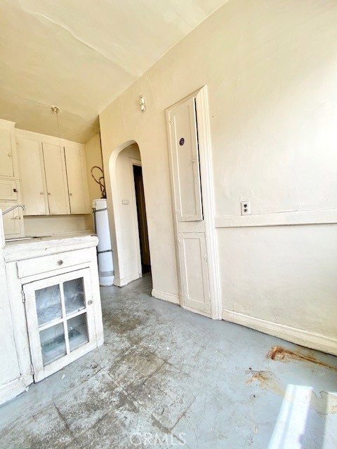 Income Home for Sale in Los Angeles, California