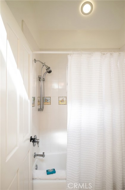 2306 John Street, Manhattan Beach, California 90266, 5 Bedrooms Bedrooms, ,4 BathroomsBathrooms,Residential,Sold,John,SB19259547