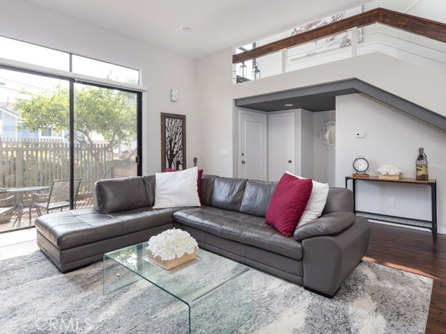 1923 Marshallfield Lane, Redondo Beach, California 90278, 3 Bedrooms Bedrooms, ,2 BathroomsBathrooms,Residential,Sold,Marshallfield,SB20084915