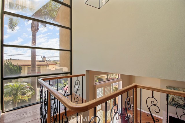 1922 Clark Lane, Redondo Beach, California 90278, 3 Bedrooms Bedrooms, ,2 BathroomsBathrooms,Residential,Sold,Clark,PW21015933